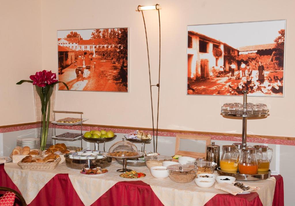 Hotel Villa Maternini Vazzola ภายนอก รูปภาพ