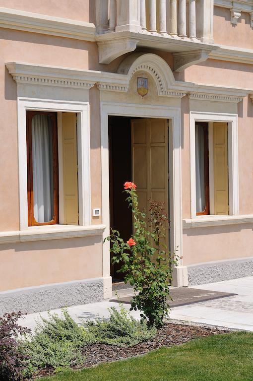 Hotel Villa Maternini Vazzola ภายนอก รูปภาพ
